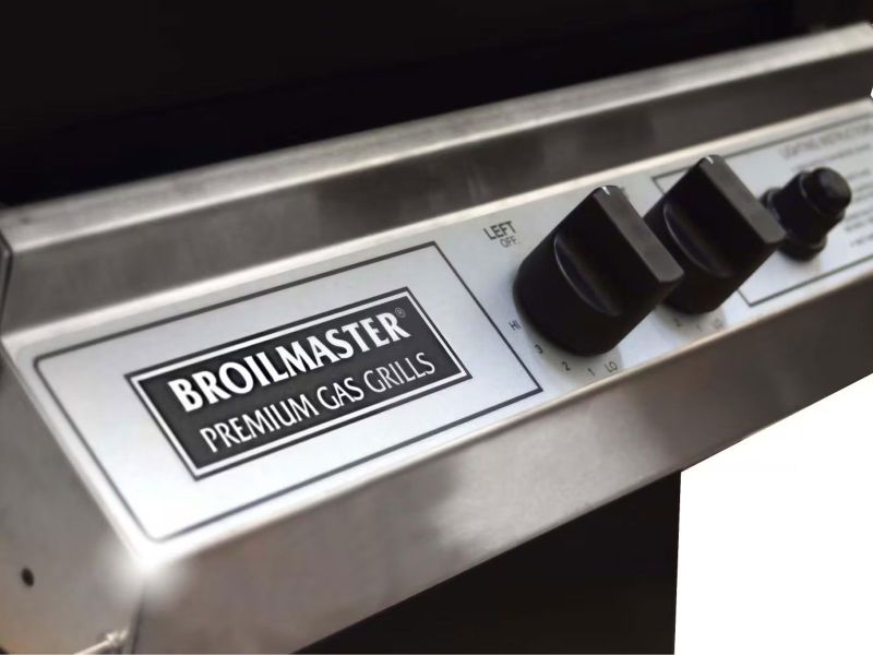 Broilmaster H3 Deluxe Natural Gas Grill On Black In-Ground Post With Black Drop Down Side Shelf