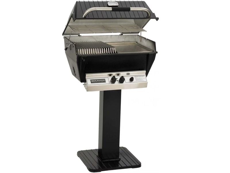 Broilmaster P3-SX Super Premium Gas Grill On Black Patio Post