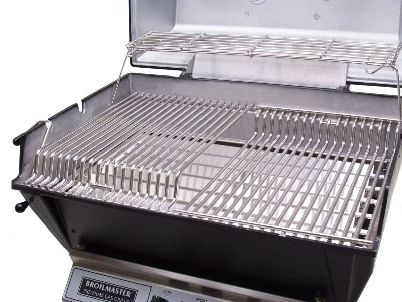 Broilmaster P3-SX Super Premium Gas Grill On Stainless Steel Cart