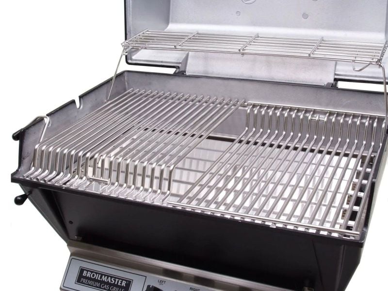 Broilmaster P4-XF Premium Gas Grill On Black Patio Post