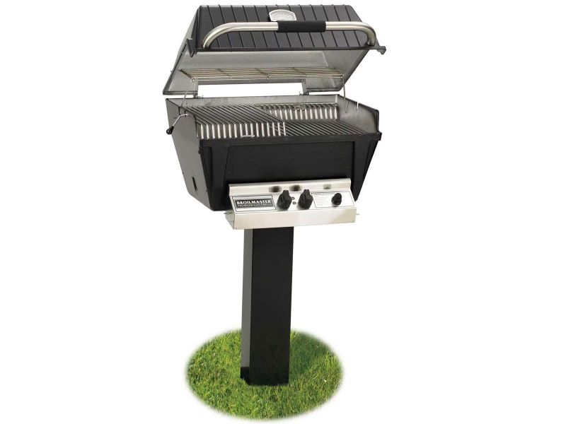 Broilmaster P4-XF Premium Gas Grill On Black In-Ground Post