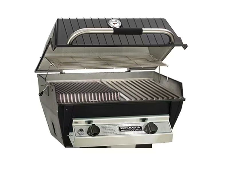 Broilmaster R3B Infrared Combination Gas Grill On Black Patio Post