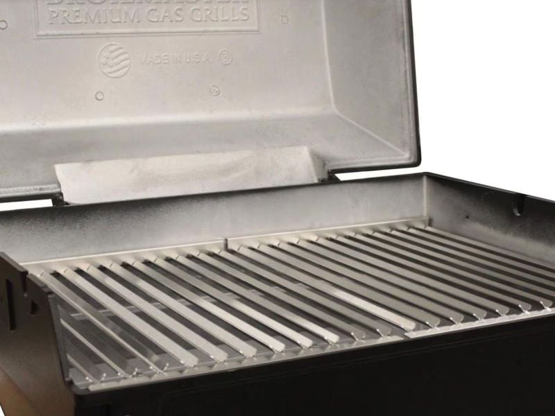 Broilmaster R3B Infrared Combination Gas Grill On Black Cart